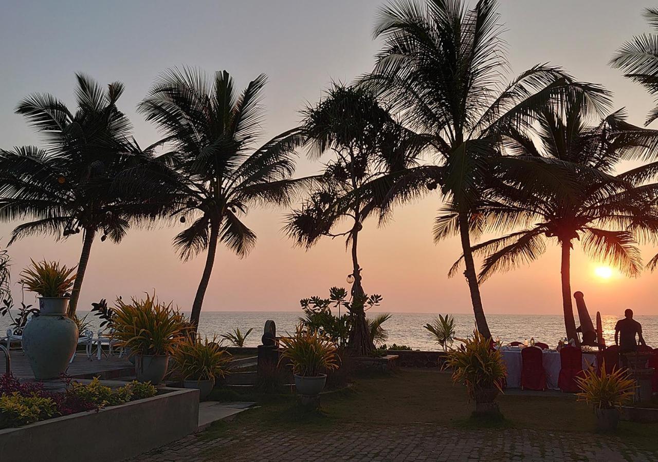 Sea Breeze Ambalangoda Ambalangoda  Buitenkant foto