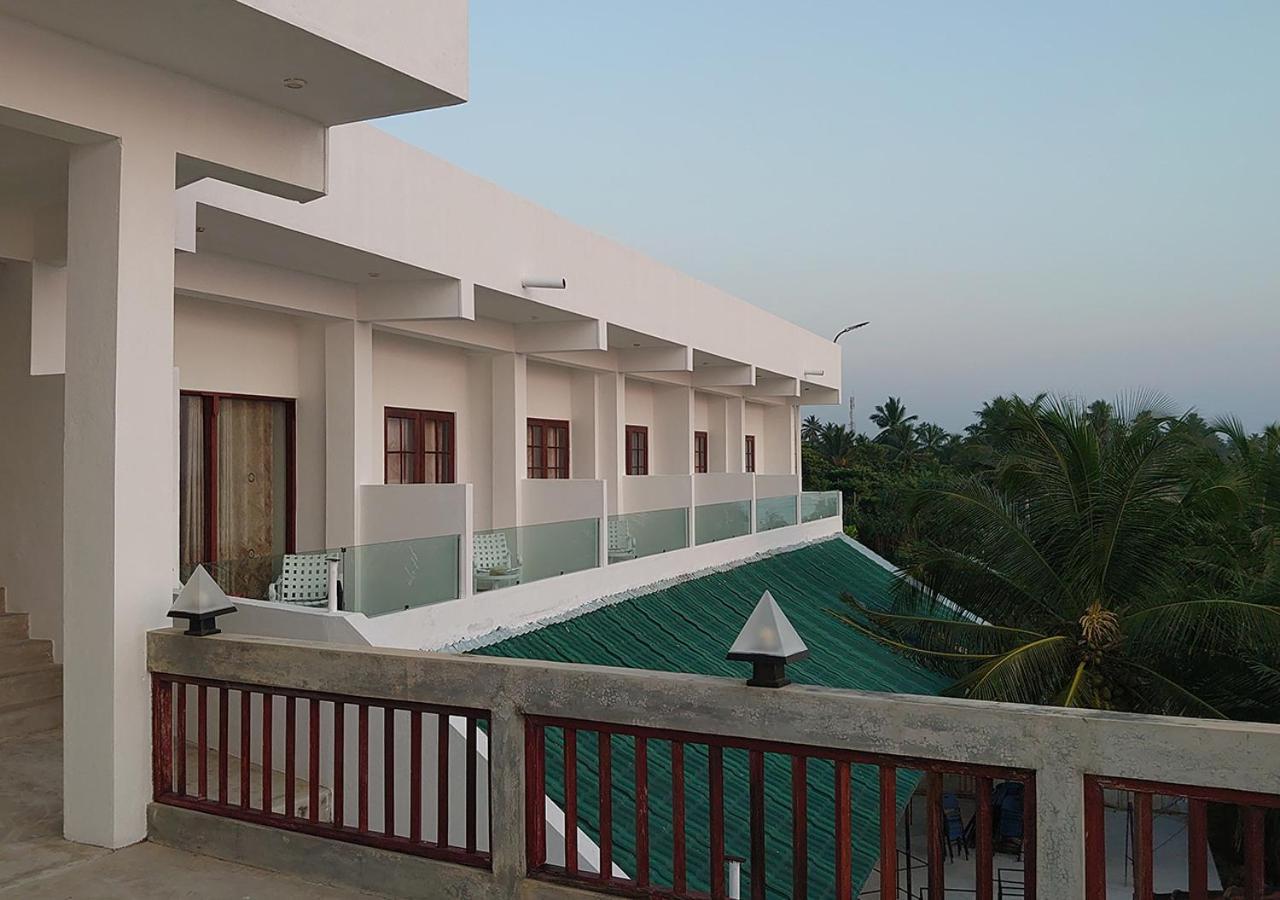 Sea Breeze Ambalangoda Ambalangoda  Buitenkant foto
