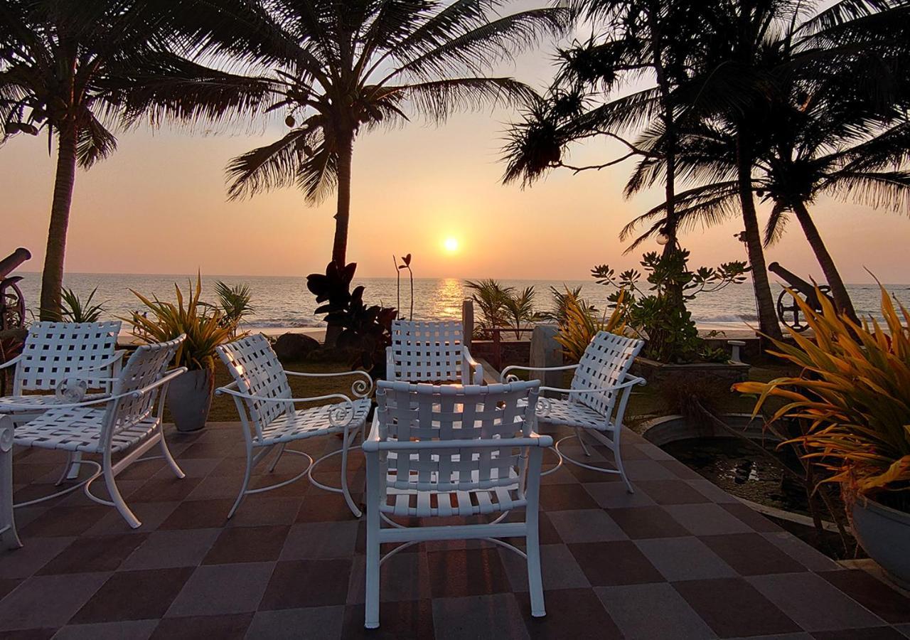 Sea Breeze Ambalangoda Ambalangoda  Buitenkant foto